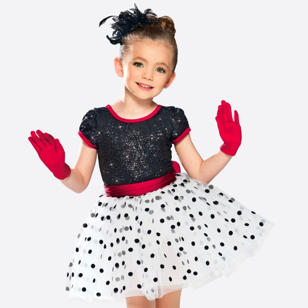 Revolution style RC18610 size MC in black and red. “Let’s go to the movies”!